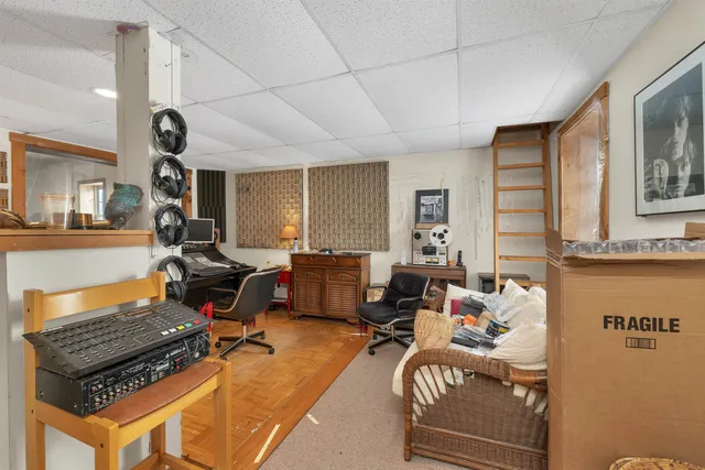 $650,000 | 11 White Plains Road, Webster, NH 03303