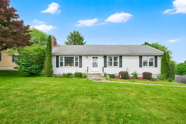 $345,000 | 36 Braintree Road, West Springfield, MA 01089