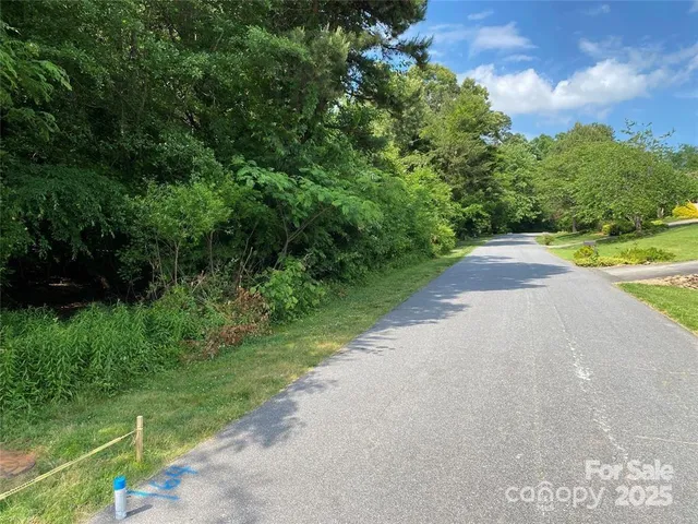 a view of street view with outdoor space