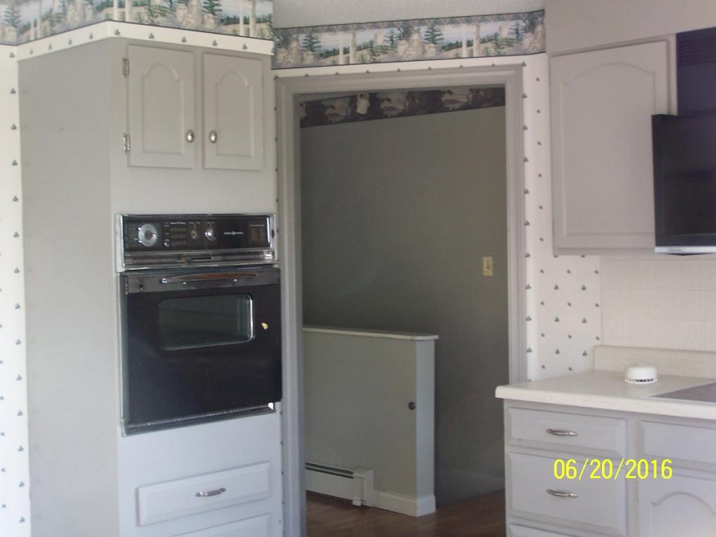 110 Howe Hill Road Benton, NH 03785 - Photo 4 of 12