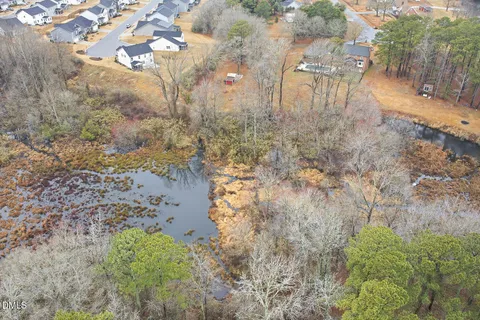 $400,000 | 1501 Twin Lake Drive, Holly Springs, NC 27540