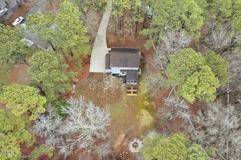 $400,000 | 1501 Twin Lake Drive, Holly Springs, NC 27540