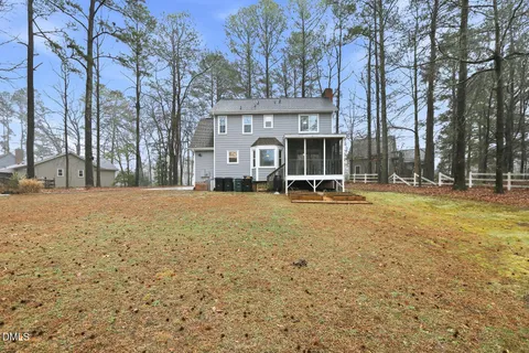 $400,000 | 1501 Twin Lake Drive, Holly Springs, NC 27540