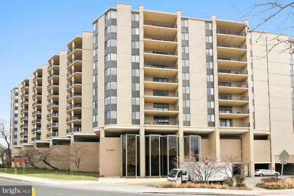 $1,700 | 4242 East-West Highway, Unit 420, Bethesda, MD 20814