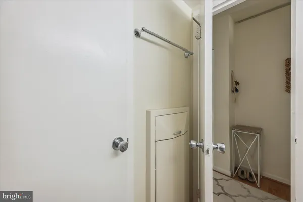 $1,700 | 4242 East-West Highway, Unit 420, Bethesda, MD 20814