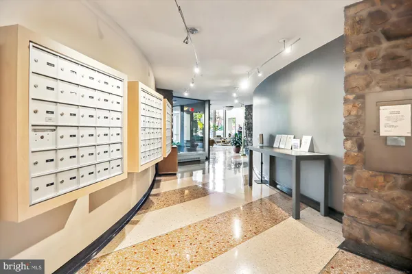 $1,700 | 4242 East-West Highway, Unit 420, Bethesda, MD 20814