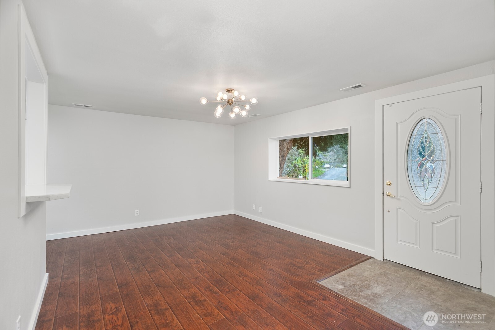 3513 Northeast 6th Place Renton, WA 98056 - Photo 6 of 26