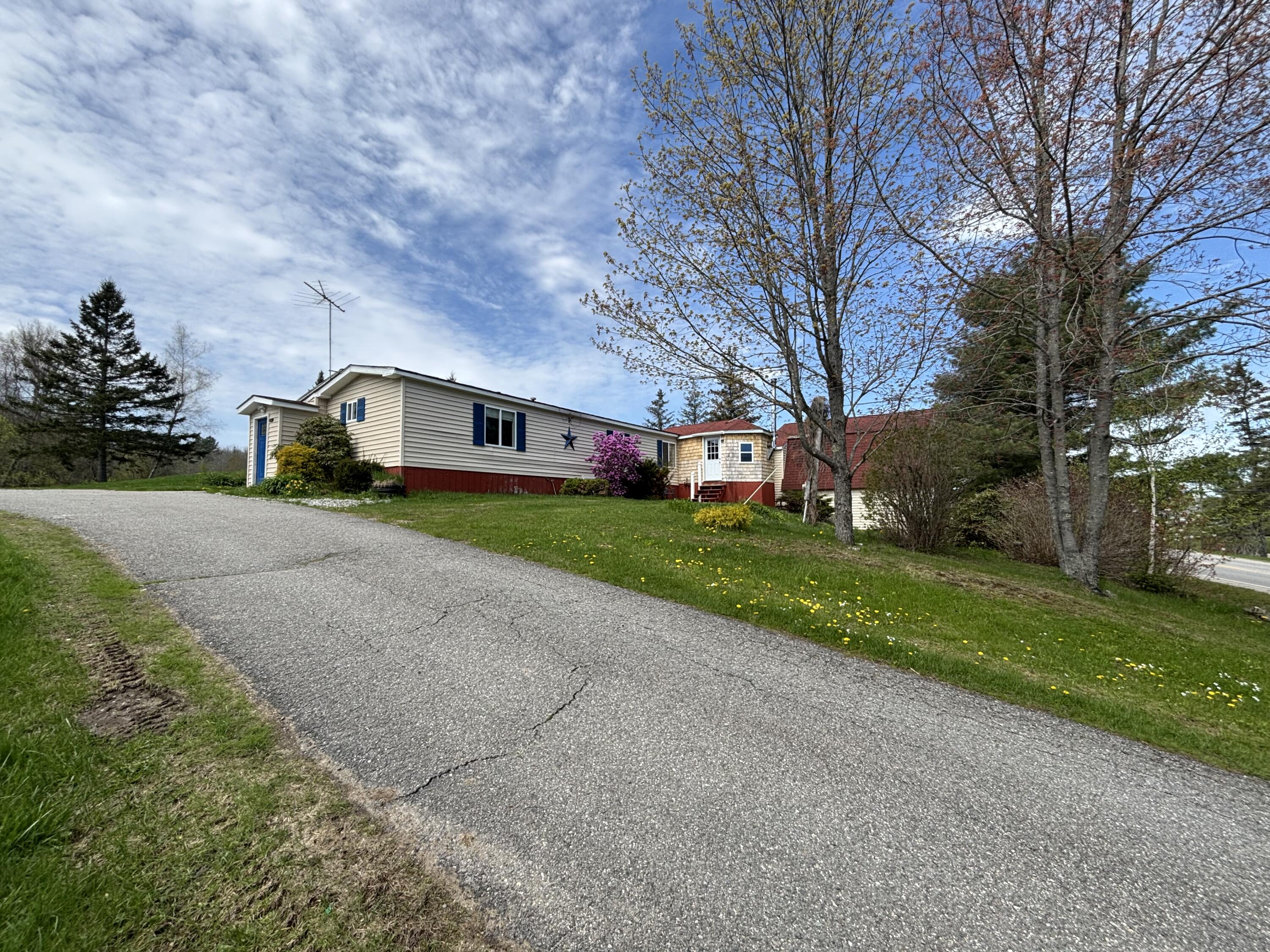 250 Lebanon Road Winterport, ME 04496 - Photo 1 of 25 IMG_6043
