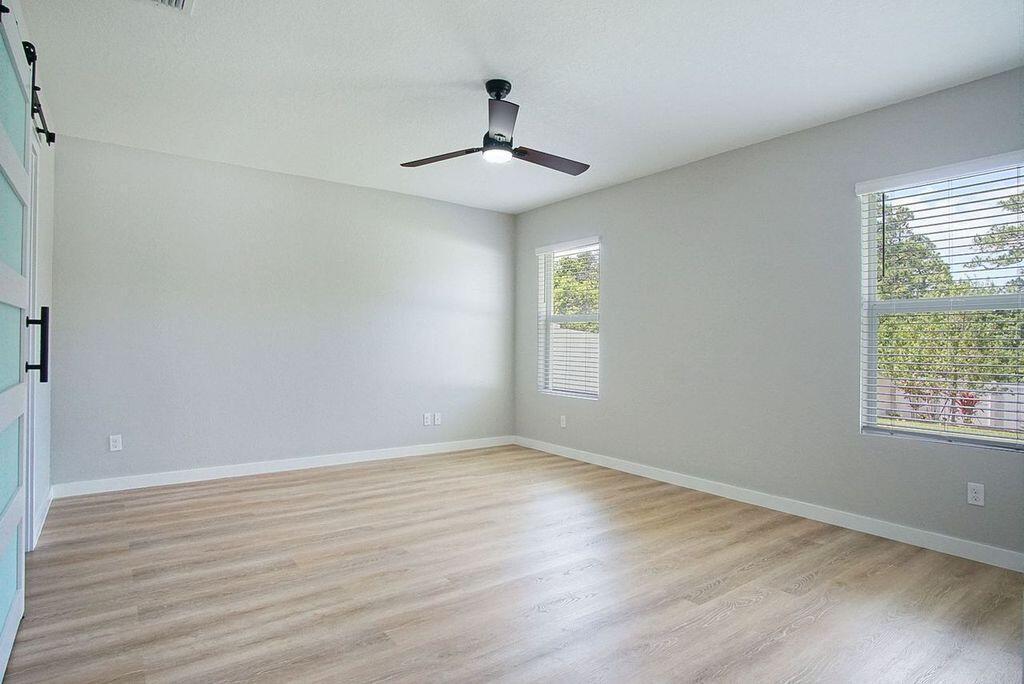 3909 Southeast Lee Street Stuart, FL 34997 - Photo 9 of 19 Master bedroom