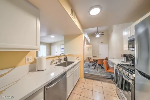 $2,350 | 950 Seven Hills Drive, Unit 1521, Henderson, NV 89052