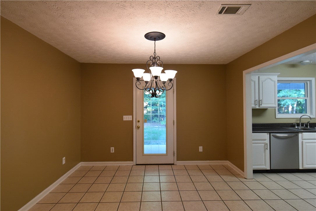 4097 Wimberly Road Auburn, AL 36832 - Photo 5 of 19 Gallery Image 5