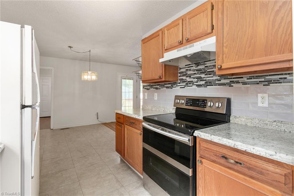 810 Arthur Avenue High Point, NC 27263 - Photo 15 of 36