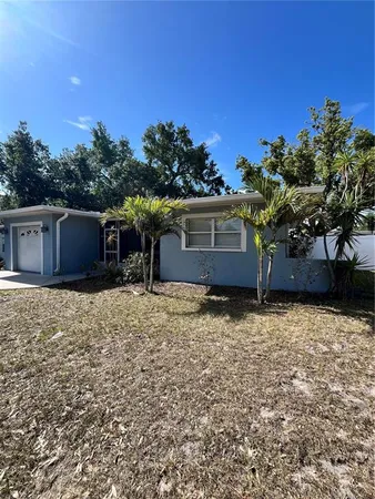 $2,000 | 10980 104th Avenue, Largo, FL 33778
