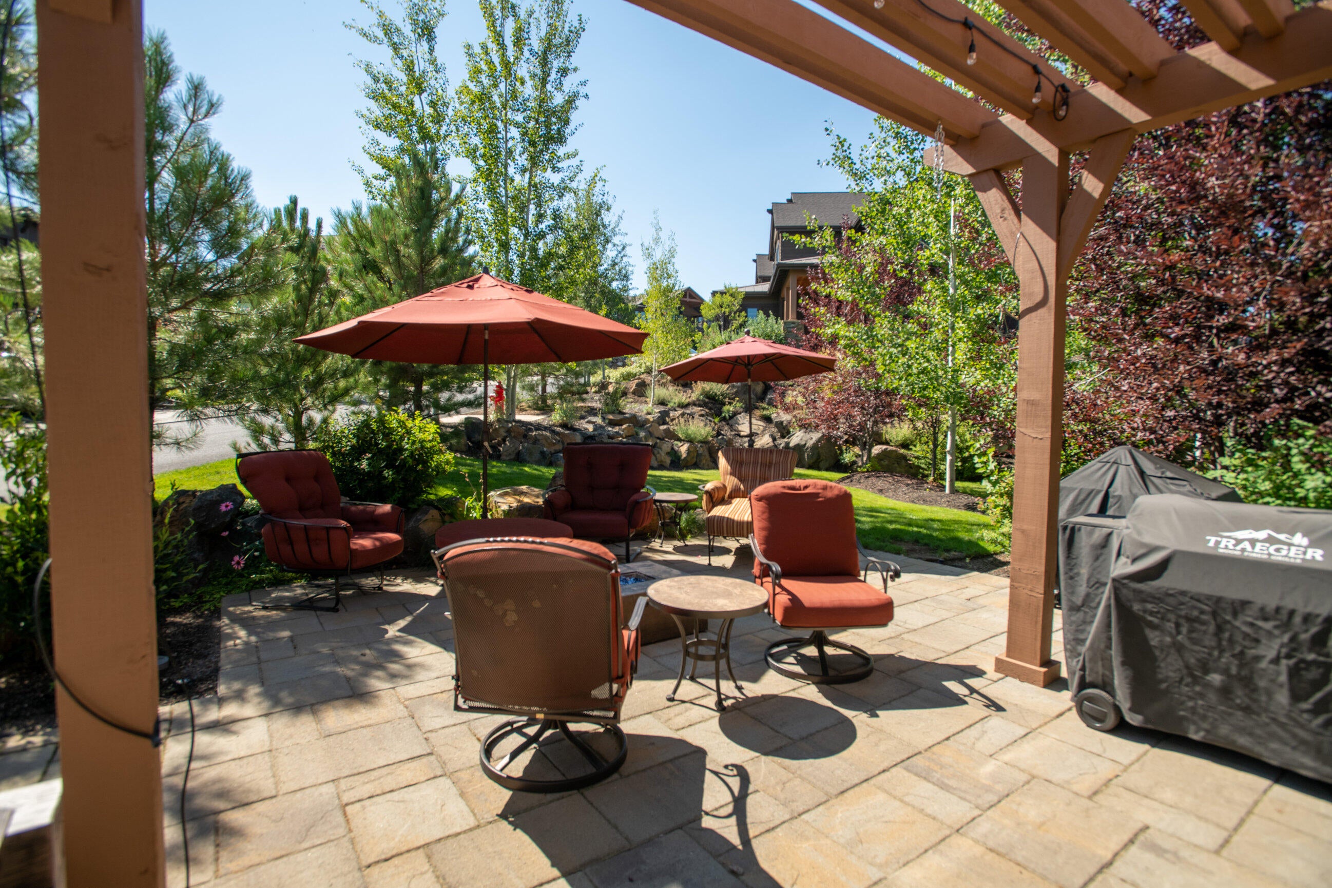 61358 Triple Knot Road Bend, OR 97702 - Photo 13 of 24 Outdoor Patio