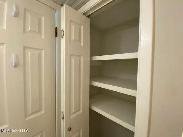 $825 | 1615 Thornton Avenue, Unit 35, Gulfport, MS 39501