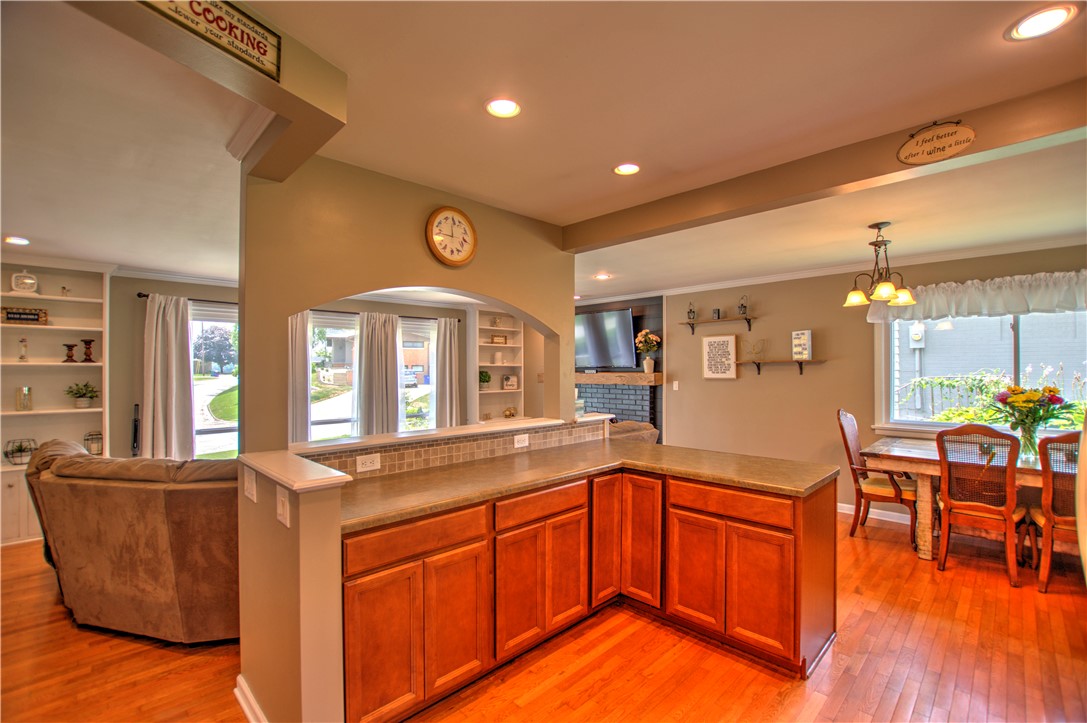 61 Eastmoreland Drive Decatur, IL 62521 - Photo 12 of 28 Gallery Image 12