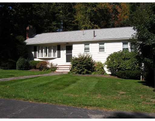 4 Marlyn Road Medfield, MA 02052 - Photo 1 of 11 Gallery Image 1