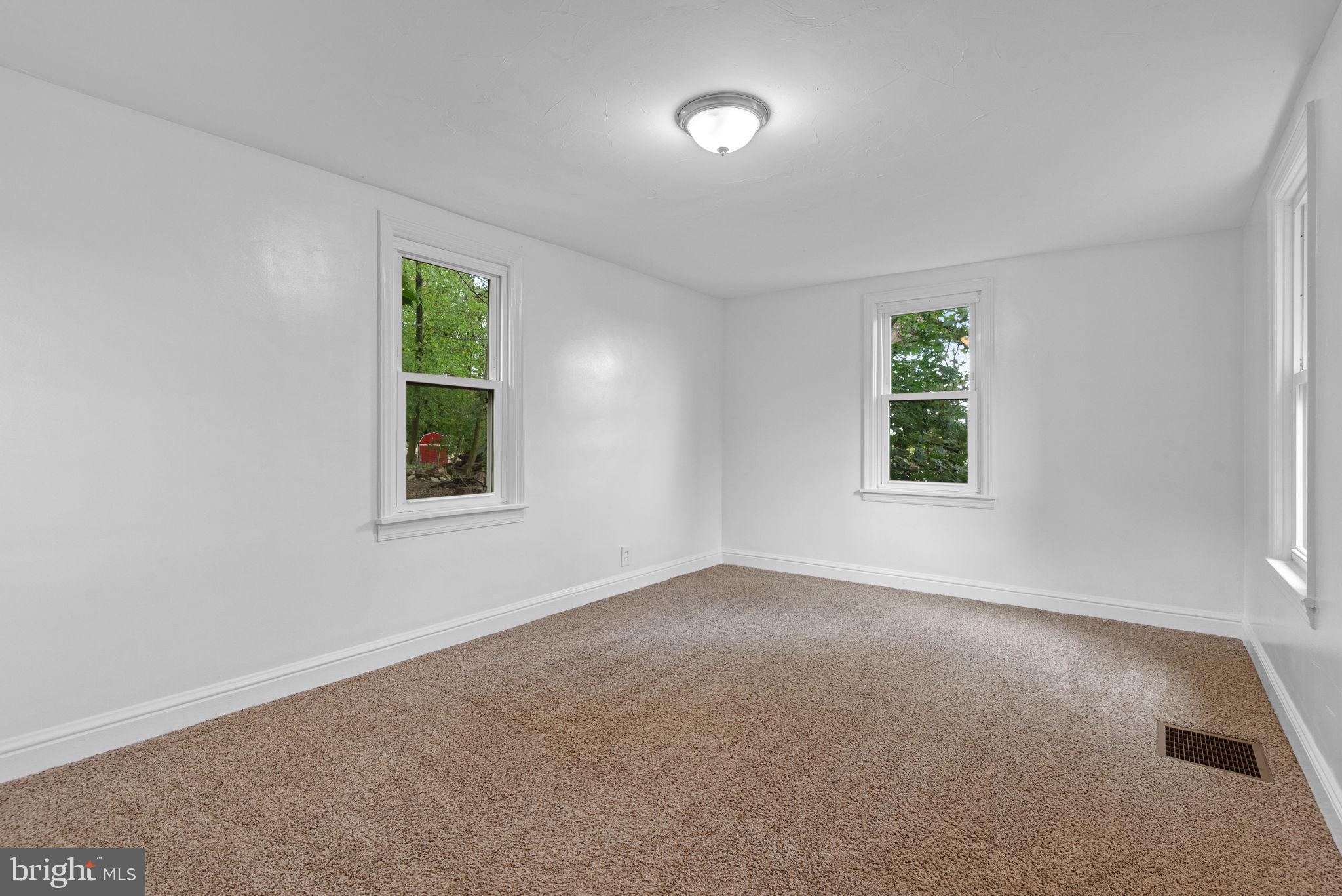 2372 Mt Zion Road York, PA 17406 - Photo 16 of 54