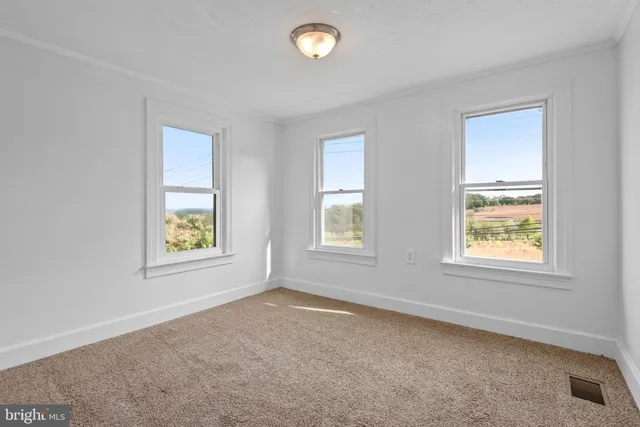 $299,900 | 2372 Mt Zion Road, York, PA 17406