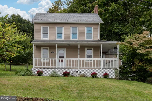 $299,900 | 2372 Mt Zion Road, York, PA 17406