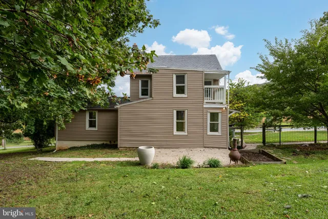 $299,900 | 2372 Mt Zion Road, York, PA 17406