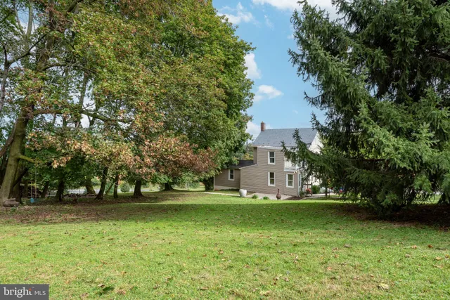 $299,900 | 2372 Mt Zion Road, York, PA 17406