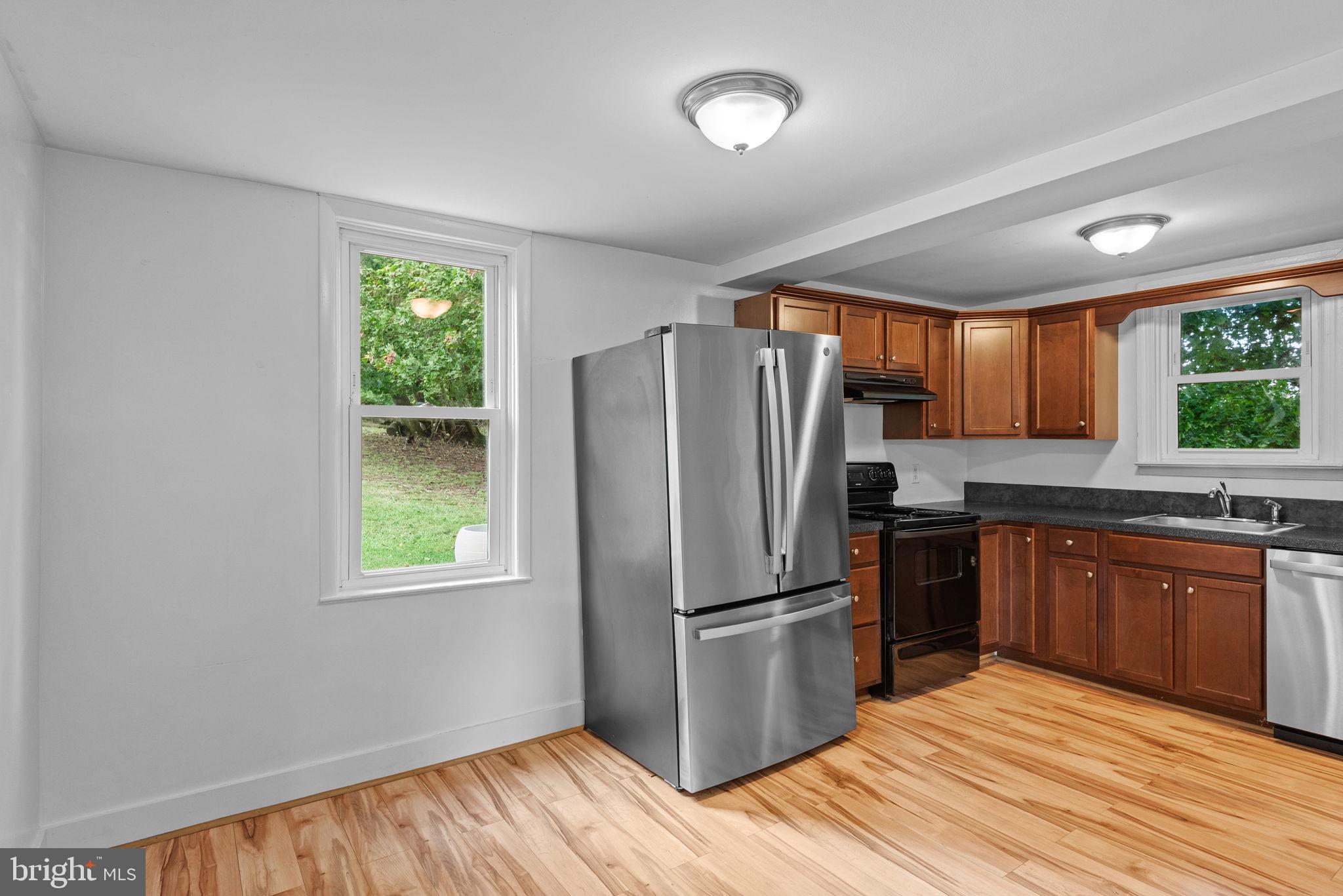 2372 Mt Zion Road York, PA 17406 - Photo 8 of 54