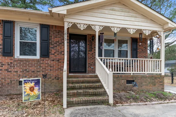 $180,000 | 1615 Highland Drive, Washington, NC 27889