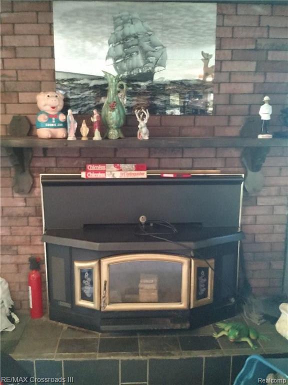 42871 Riggs Road Belleville, MI 48111 - Photo 3 of 12