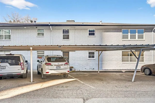 $525,000 | 6234 Bandera Avenue, Unit C, Dallas, TX 75225