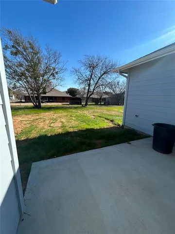 $2,400 | 200 South Oak Street, Venus, TX 76084