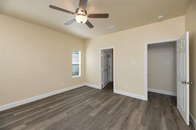 $2,400 | 200 South Oak Street, Venus, TX 76084