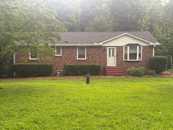 $440,000 | 2009 Wolfe Road, White Bluff, TN 37187