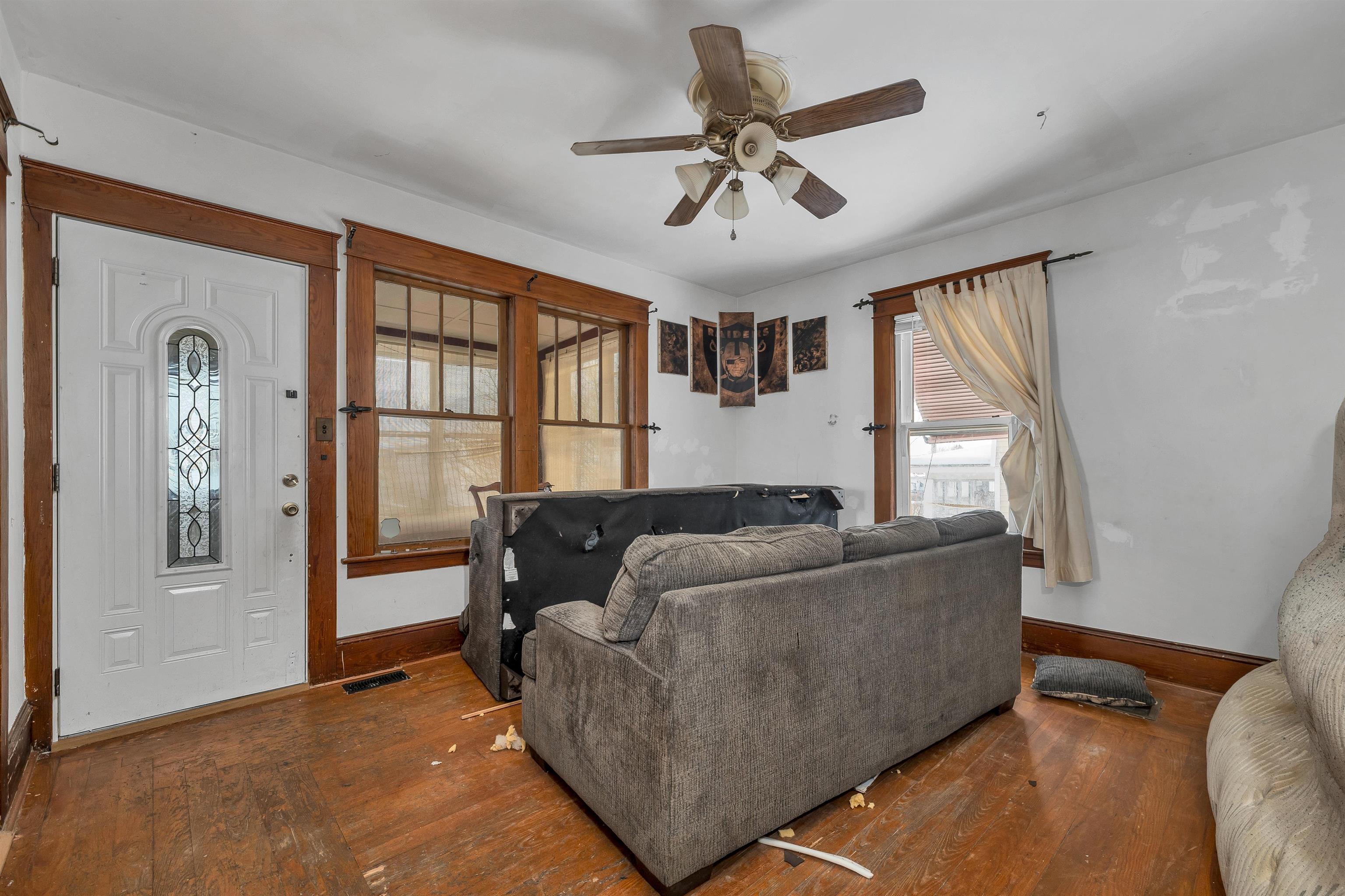 226 Lafayette Street Manchester, NH 03102 - Photo 3 of 53