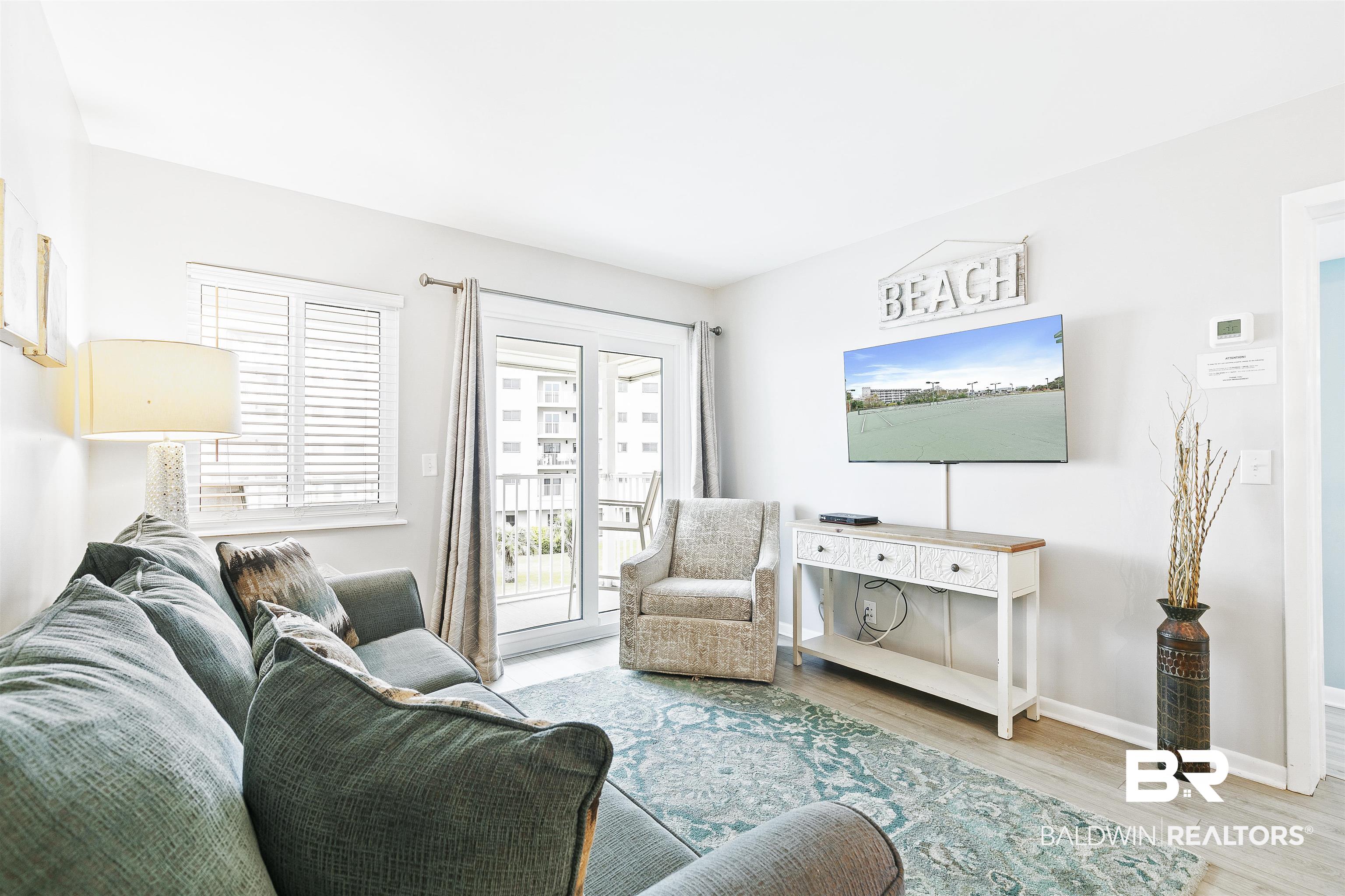 400 Plantation Road, Unit 3314 Gulf Shores, AL 36542 - Photo 3 of 47 Living Room