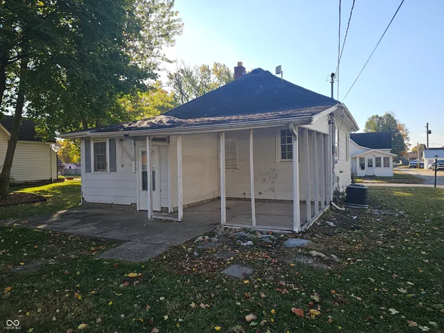 $99,900 | 2024 North B Street, Elwood, IN 46036