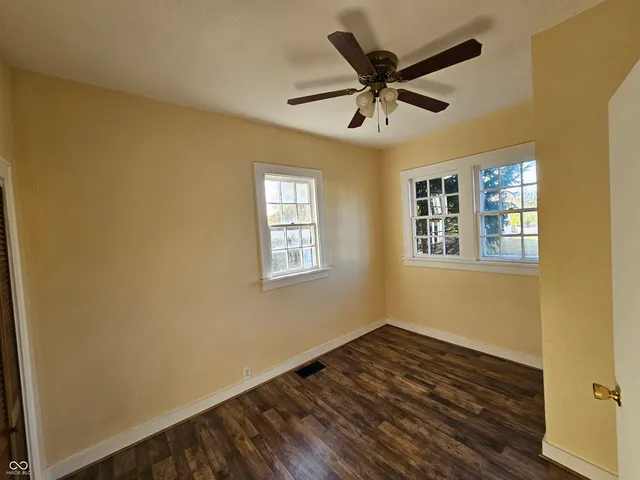 $99,900 | 2024 North B Street, Elwood, IN 46036