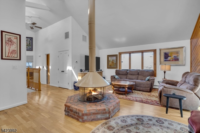 66 Salmon Road Landing, NJ 07850 - Photo 12 of 43