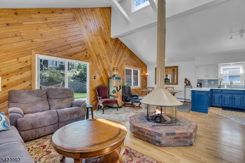 66 Salmon Road Landing, NJ 07850 - Photo 14 of 43