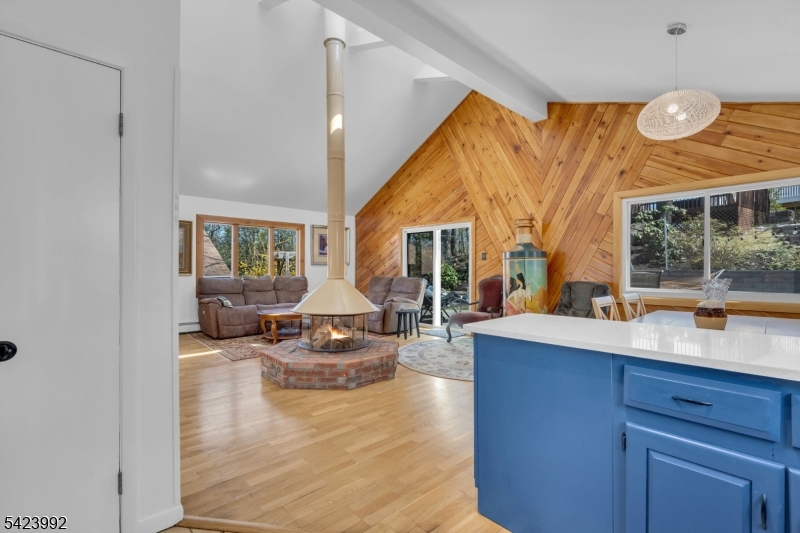 66 Salmon Road Landing, NJ 07850 - Photo 15 of 43