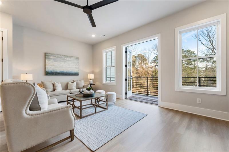 2202 Carlton Court Atlanta, GA 30318 - Photo 11 of 33