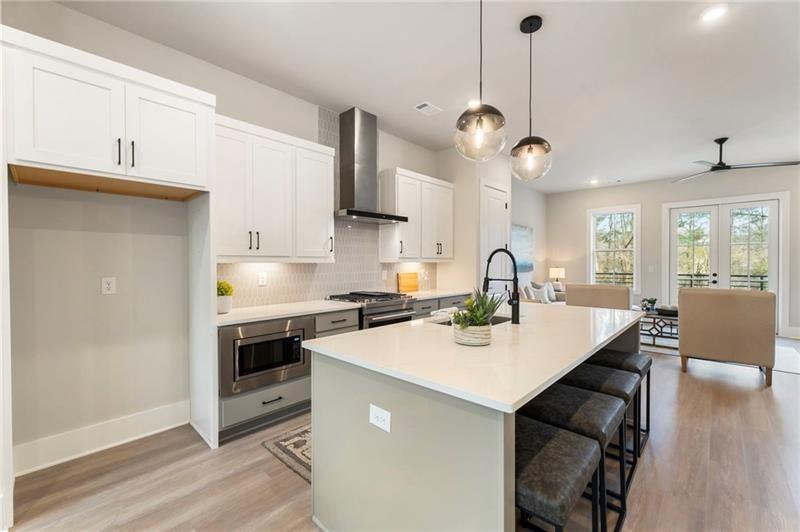 2202 Carlton Court Atlanta, GA 30318 - Photo 15 of 33