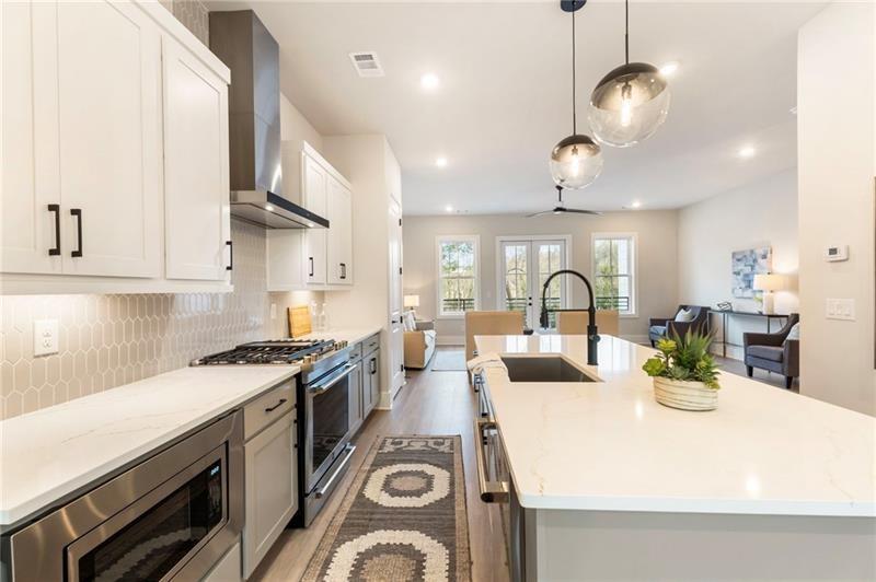 2202 Carlton Court Atlanta, GA 30318 - Photo 16 of 33