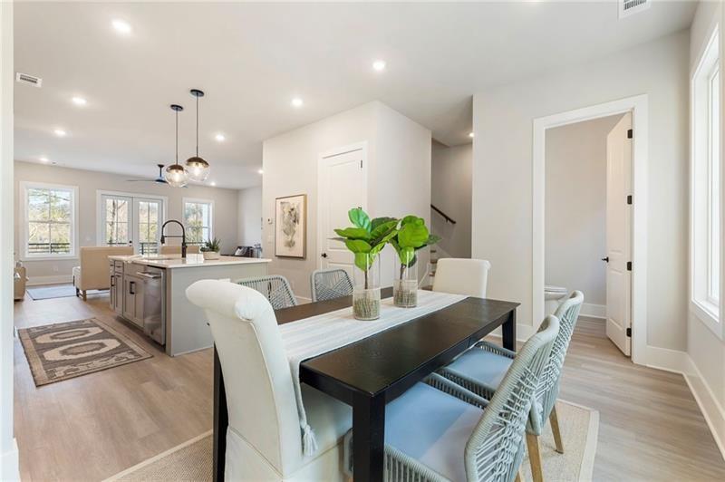 2202 Carlton Court Atlanta, GA 30318 - Photo 17 of 33