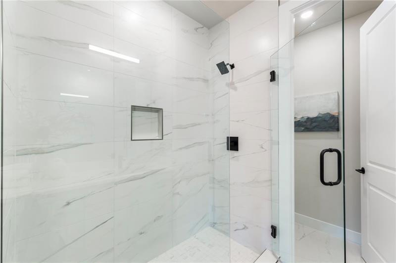 2202 Carlton Court Atlanta, GA 30318 - Photo 24 of 33