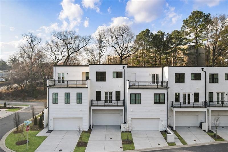 2202 Carlton Court Atlanta, GA 30318 - Photo 32 of 33