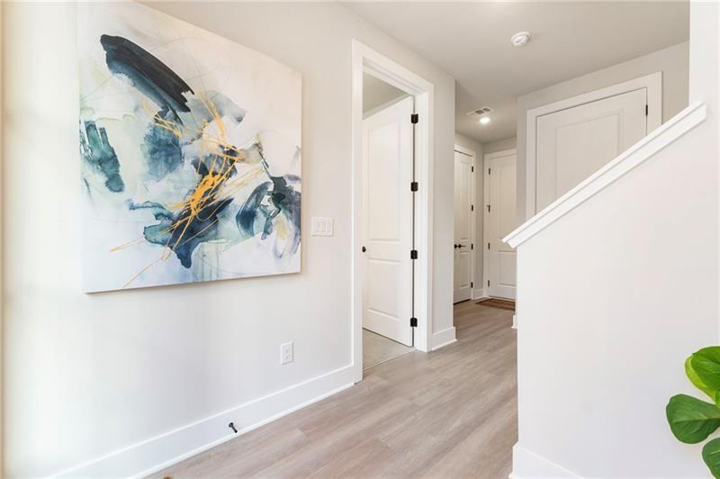 2202 Carlton Court Atlanta, GA 30318 - Photo 4 of 33