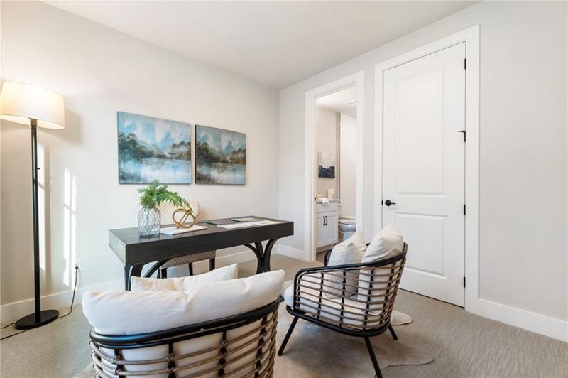 2202 Carlton Court Atlanta, GA 30318 - Photo 6 of 33