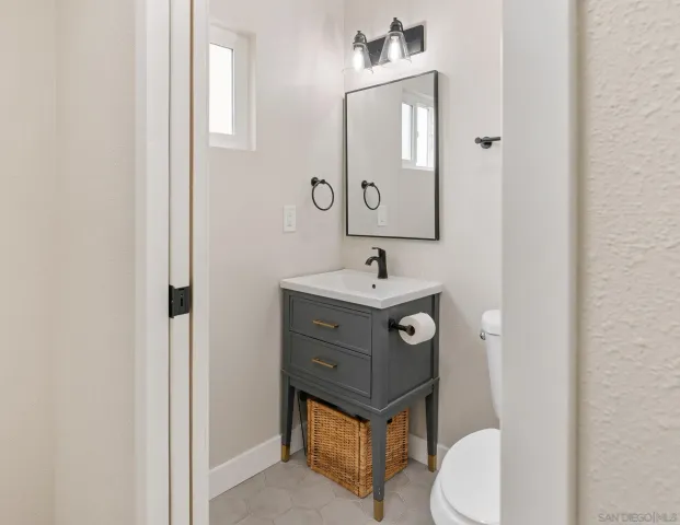 $1,049,000 | 6832 Lazy Clouds, San Diego, CA 92120