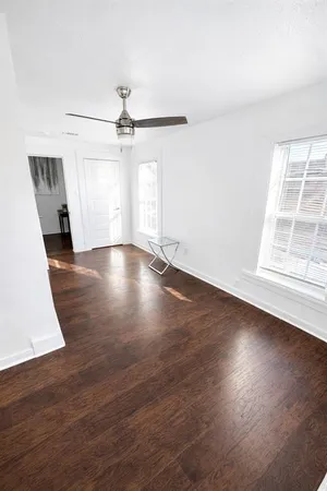 $735 | 928 South Windomere Avenue, Unit D, Dallas, TX 75208